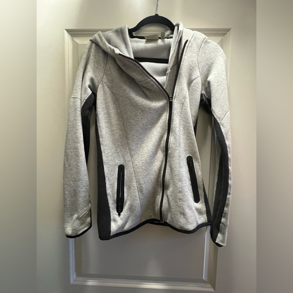 Athleta Cozy Karma zip up hoodie